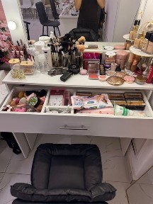 Визажный стол аренда