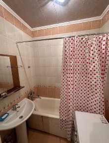 Продается 3-комнатная квартира в самом центре Тараза! 1-33-44