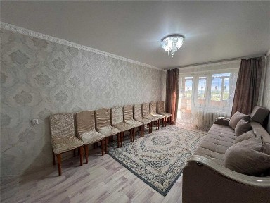 Продам 3-комнатную квартиру в Майкудуке в 15 мкр. :