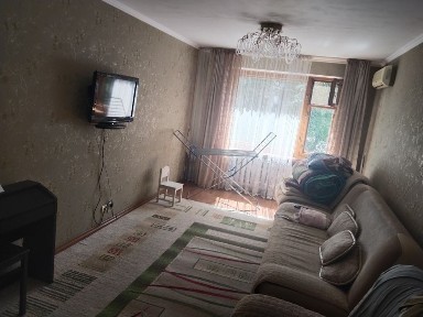 ПРОДАМ 4 комнатная улучшенная квартира