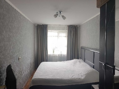 3 комнатная квартира, 58 м², Строительная.