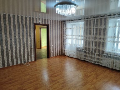 Продам большую 1 комнатную квартиру (5-12)