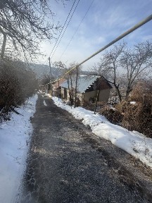 Пишите на ватсап. Продам либо обмен. Времянка в Кенсай находится.