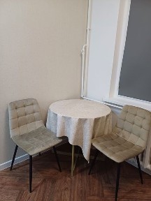 Срочно продается 1 ком квартира в 10 микр, 12 дом, 1 эт
