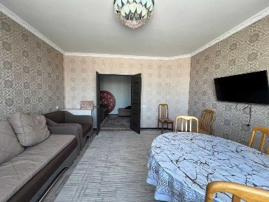 2 комн. пр. Шахтеров 31а, 8/9 этаж, 65/11кв. м