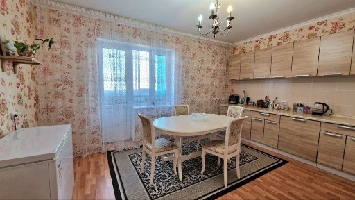 Квартира 2-комнатная 77 кв. м