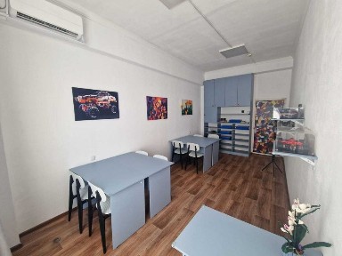 Офисы, кабинеты и рабочие места · 18 м²