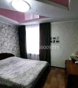 Продам квартиру 3 комнатная район 3 школы