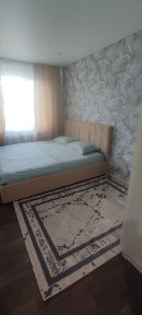 Сдам 2-комн квартиру на длительный срок, район магазина Достык