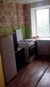 ХОЗЯИН. Сдам большую просторную 1 кв стадион Химиков, 16 и 26 школа