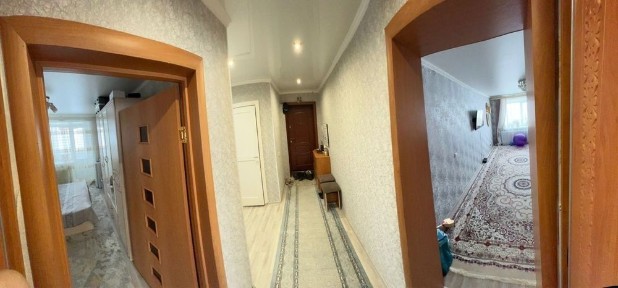 Продам 2-комнатнатную квартиру по ул. Аэзова 31