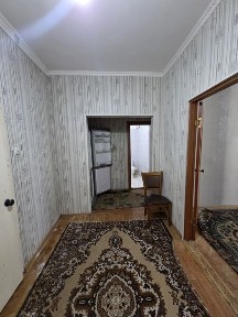 Аэровокзал 1 ком 3 этаж с мебелью кроме диван стираль машина 100000тг