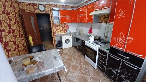 Продам 2 ком квартиру. Шанхай пр: Мира 49