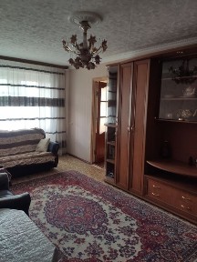2-х ком. квартира, застеклённый балкон, меблированная, ремонт хороший