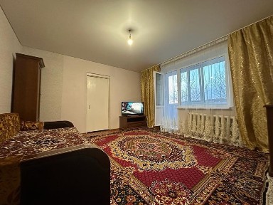 Продам 5 комнатную квартиру
