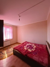 2 бөлмелі, 8 мкр, 4/5 қабатта, 54 ш. м, терезе екі жақты 15.5млн. тл