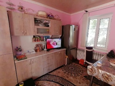 Срочно подселениеге 1 қыз керек район ТЦ Март