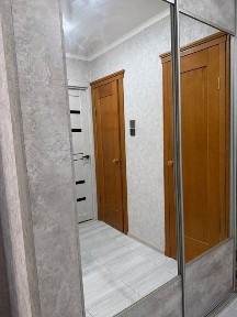 Продается 2-х комнатная квартира мкрн Кунаева