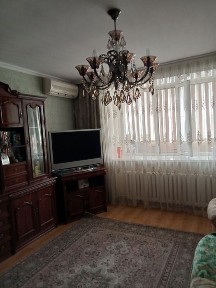 3 комнатная квартира в центре. Дом кирпичный, 5/9, теплый.