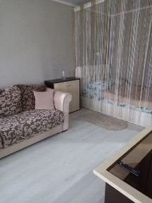 Абая. 1-комнатная в центре