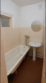 В центре Срочно продаётся 3-х комнатная квартира