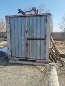 Продам Контейнер 40 ка двух дверный половина утипленный