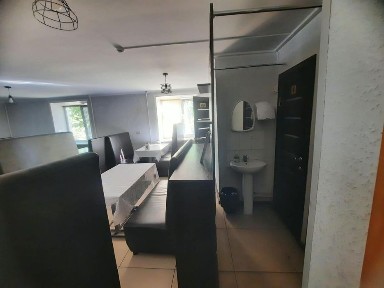 Сдаётся коммерческое помещение закрытого типа Площадь - 89,4 м². Адрес
