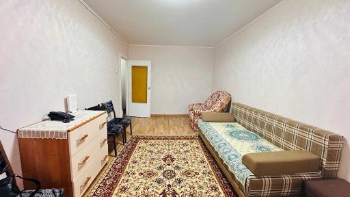 1-комнатная квартира в 9 микрорайоне распашонка 41 кв. м.