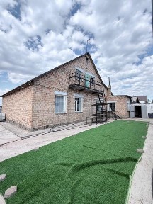 Продается 2эт. дом по ул. Ю.Космонавтов