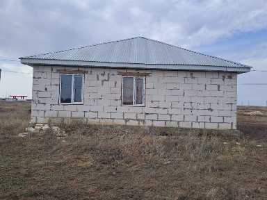 Қандыағаштан жер үй сатылады