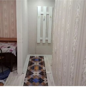 Продам 1 комнатную квартиру в центре города. На 1этаже