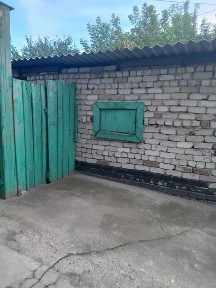 Продам дом на Восточном с огородом.