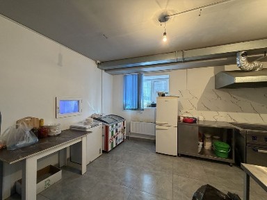 Продается коммерческое помещение 165м2 район Нажимеденова