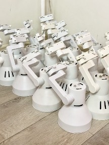 Споты потолочные для магазина