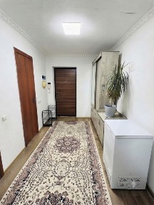 ПРОДАЕТСЯ: 3-комн. кв. 70 м², 1/5 эт., мкр. Акжайык, Шымкент.