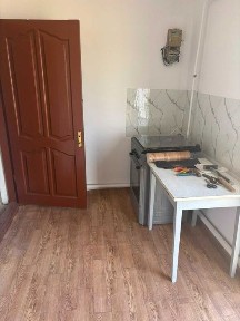 3 бөлмелі үй жалға беріледі.