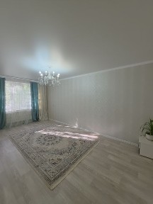 3х комн квартира, 11 мкр, 3 этаж 1990г п, 23.9млн. уютно и свежо