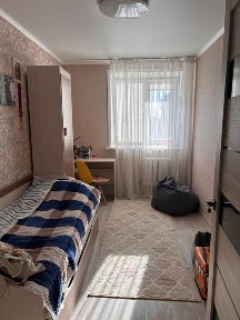 Продается 3-х комнатная квартира, в районе Жас Оркен. 3-й этаж