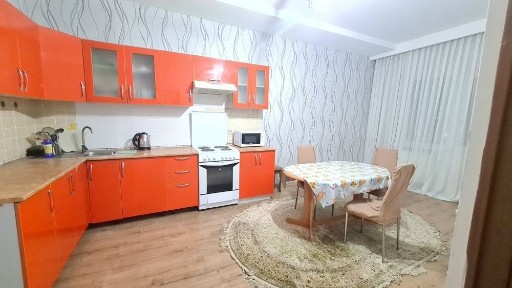 2хкомн кв Кенесары Валиханова посуточно тд Жаннур