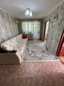 Продам 4-х комнатную квартиру