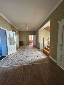 Продам коттедж в п Украинка или обменяю на 3х к. кв