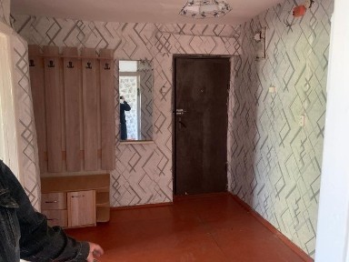 Сдам 2х ком квартиру в двухэтажке