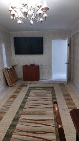 Қала орталықтарының бірінде Мусрепова 20 үйден 3 бөлмелі 2 қабаттан