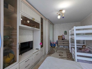 Продаю 1 комнатную квартиру в 23 микрорайоне. Помогу оформить ипотеку