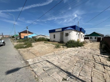 Продаётся здание (ранее был мини-кафе) в мкр. Береке (контейнерная)