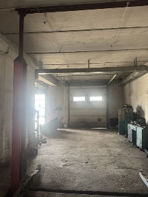 Сдам в аренду бокс с подъемником