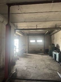Сдам в аренду бокс с подъемником