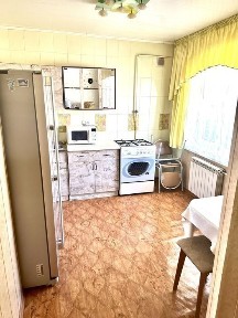 Сдам 1к кв в 7мкр за 120000+РКЦ, полностью мебелированную, уютную.