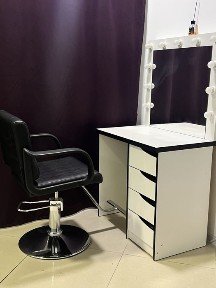 В аренду место для визажиста