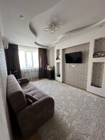 Продам. 2 ком квартиру, 2015 года, имеется кладовка, парковка